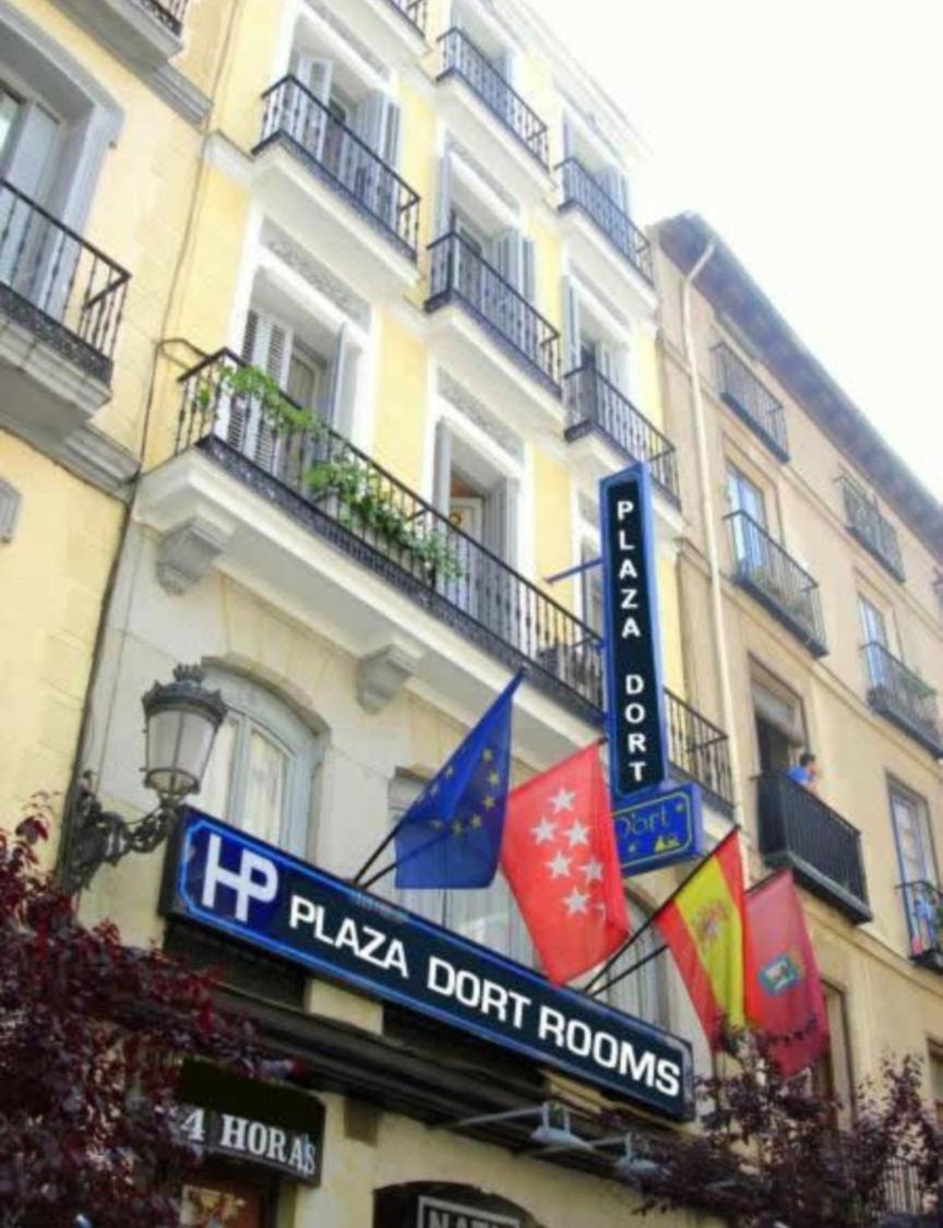 Plaza Dort Rooms I — Photos 1